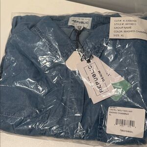 For the Republic Chambray Denim Blue Button Down Shirt XL